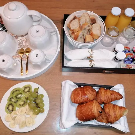 Elegance & - D'hotes Avec Sauna Et Jacuzzi Privatif 러브호텔 *