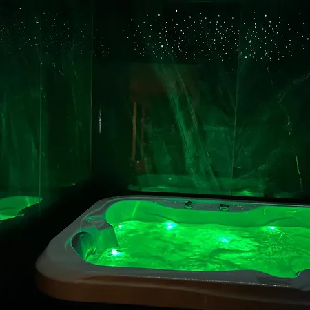 Elegance & - D'hotes Avec Sauna Et Jacuzzi Privatif Liebeshotel